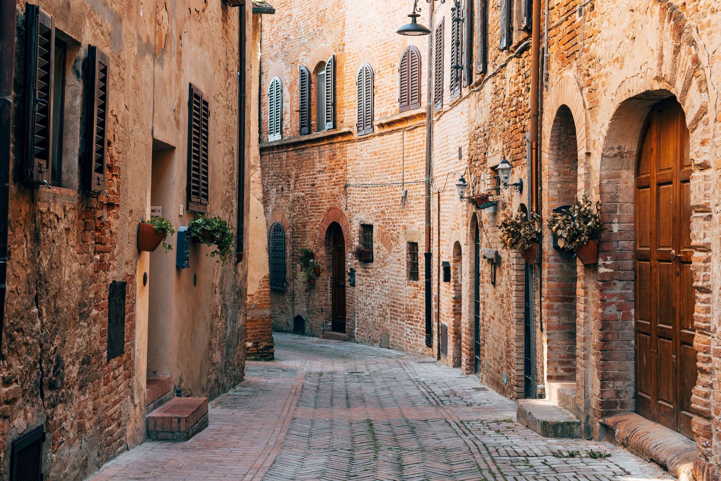 Cobblestone street in Urbania
